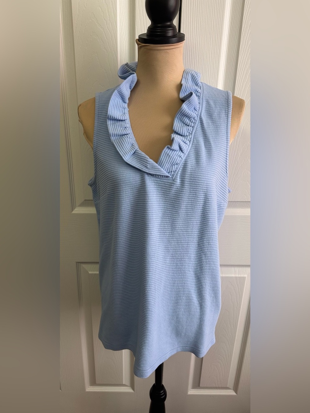 crown & ivy Light Blue Ruffled V-Neck Ribbed Tank